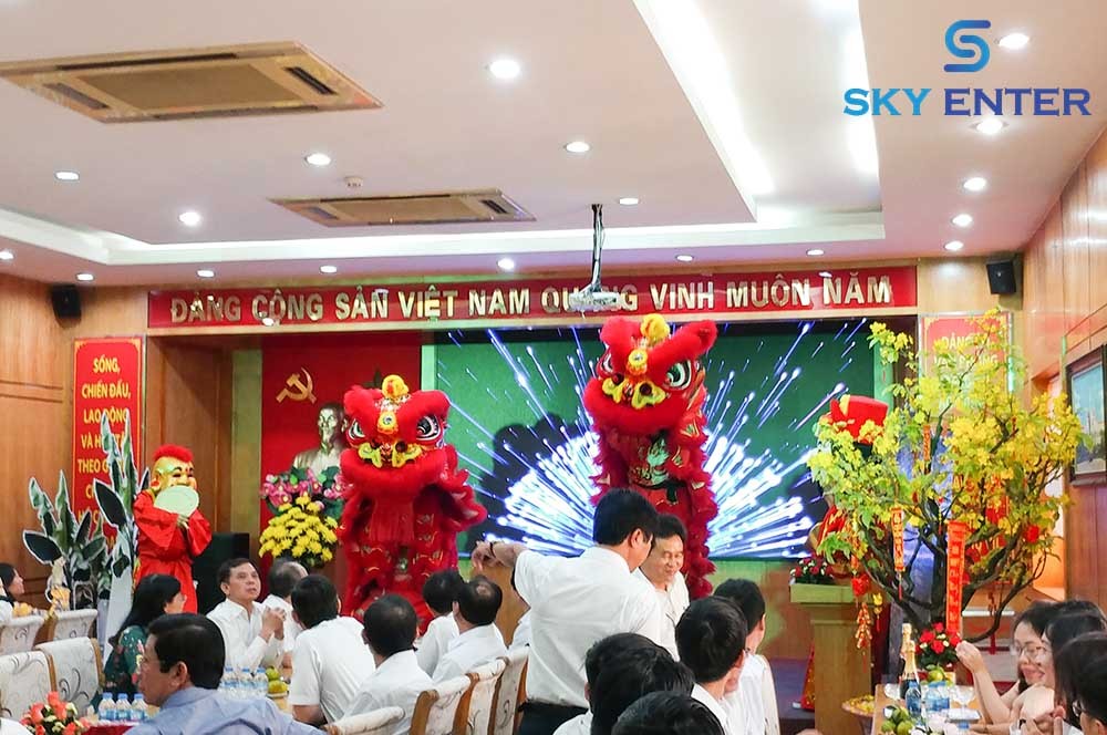 mua-lan-dau-nam-moi